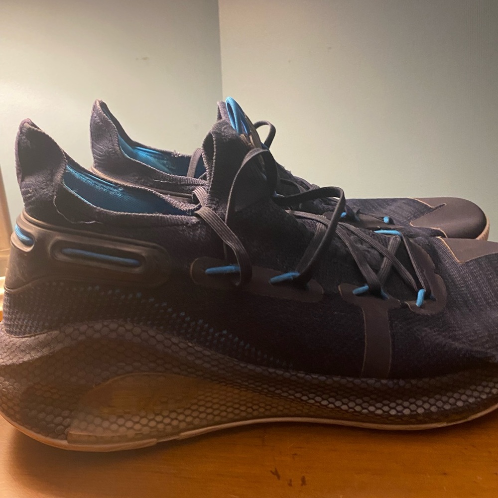 Under Armor Curry basketball shoes